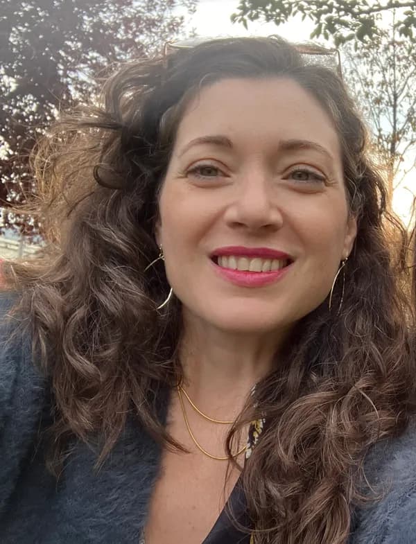 Professional headshot of Michelle Régnier, Registered Social Worker (ON)