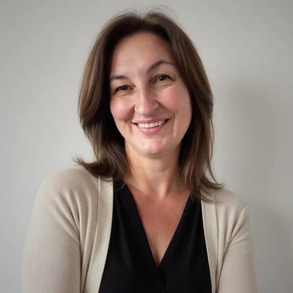 Professional headshot of Nicola Wolters, Registered Psychotherapist (Qualifying) (ON)