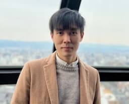 Written by Ka Hin Choi