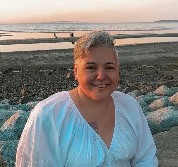 Professional headshot of Debra Airth, Registered Therapeutic Counsellor (BC)