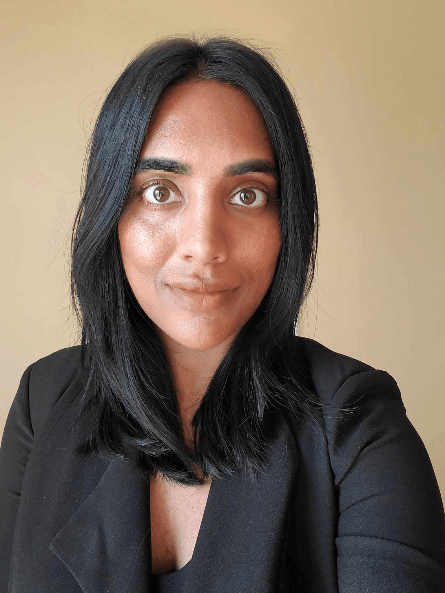 Professional headshot of Amanda Sanichar, Registered Social Worker (ON)